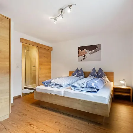 Hébergement de vacances Beautiful Mansion In Near Pass Thurn Ski Area