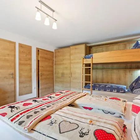 Hébergement de vacances Beautiful Mansion In Near Pass Thurn Ski Area Mittersill